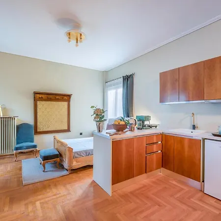 Magnificent Voula Apartman