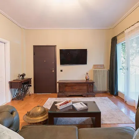 Magnificent Voula Apartman *