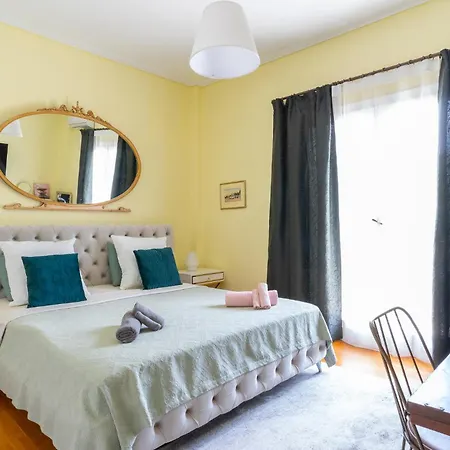 Apartman Magnificent Voula *