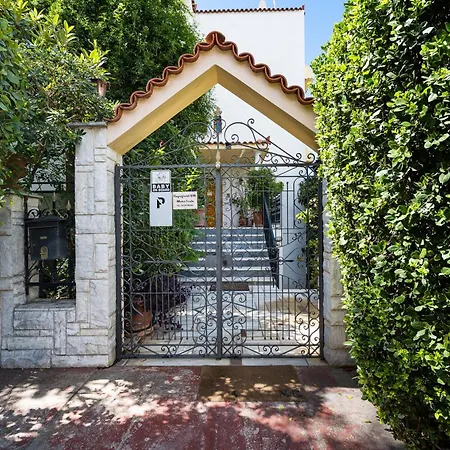 Apartman Magnificent Voula *